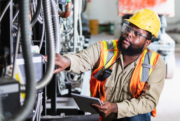 Best Local Electrician Companies  in Helotes, TX